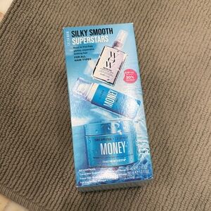 Color Wow Silky Smooth Superstars Hair Treatment Kit - Blue NEVER OPENED